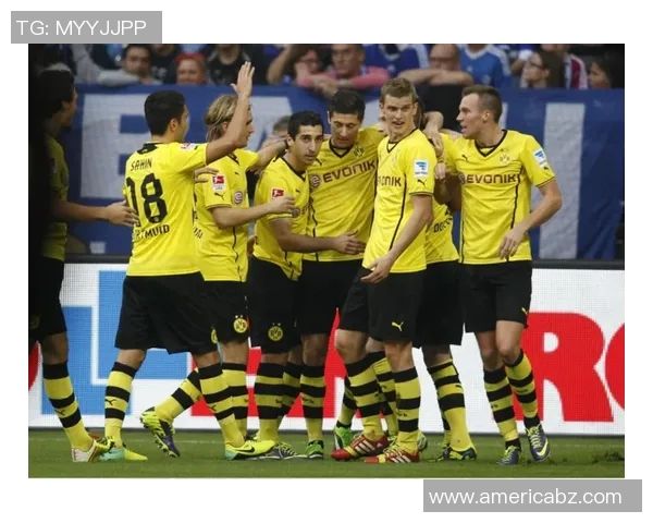 沙尔克04惊艳逼平多特蒙德,表现稳定实力强劲 沙尔克04惊艳逼平多特蒙德,表现稳定实力强劲